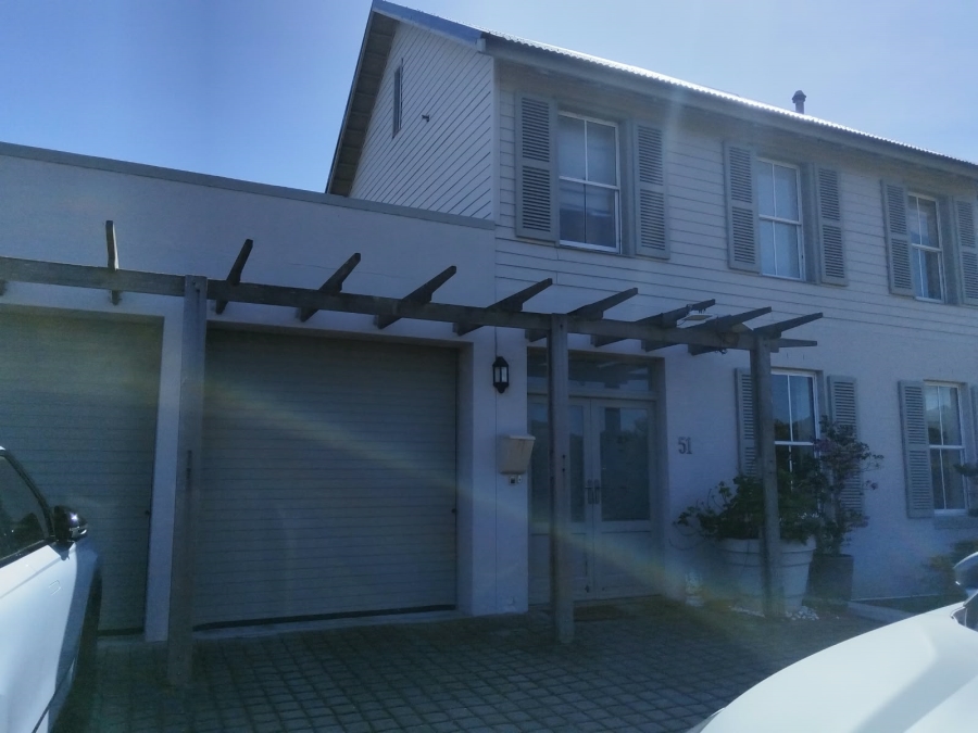 To Let 3 Bedroom Property for Rent in Lake Michelle Western Cape